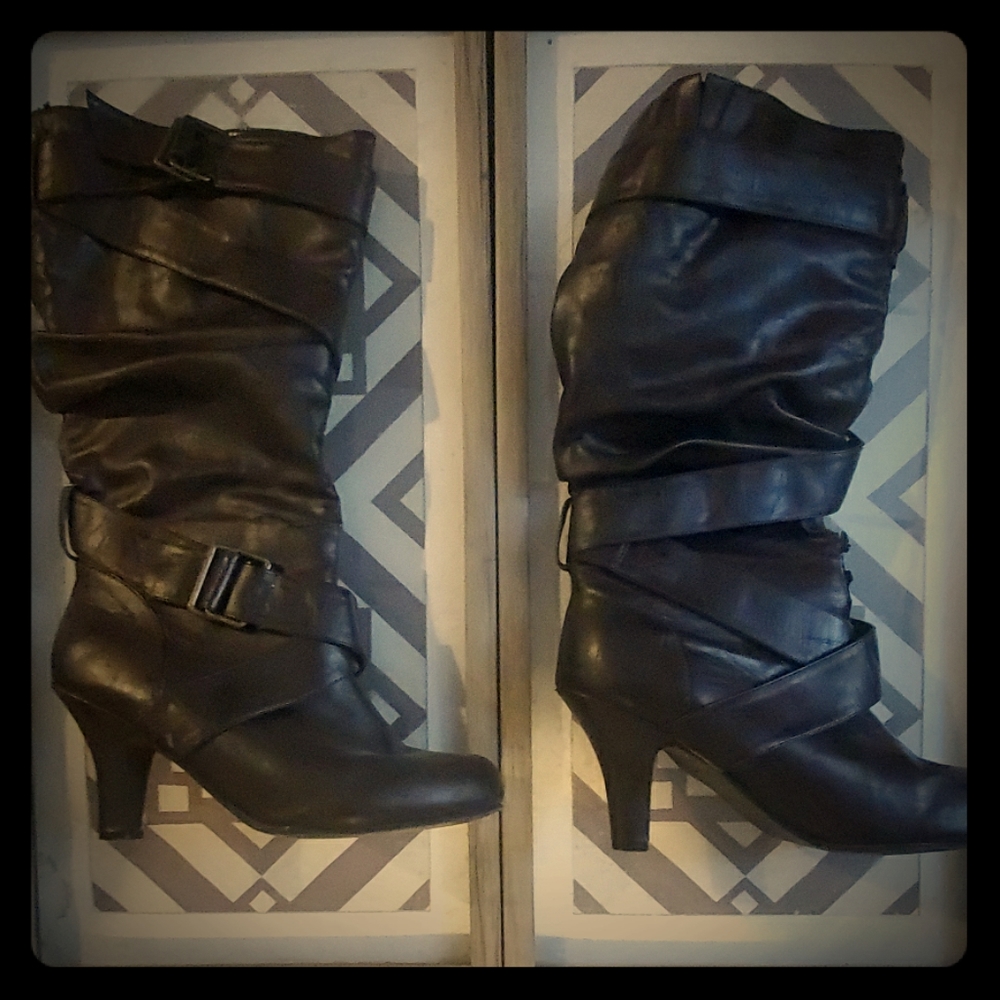 Heeled boots